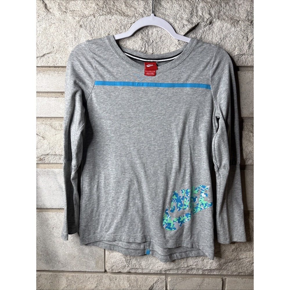 Nike Girls' Long Sleeve Sportswear‎ Graphic T-Shirt in dark grey heather Size XL